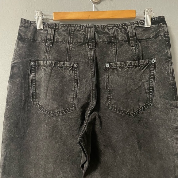 NWT Free People We The Free Supersonic Slim Crop Jeans in Black. Size 8 - Picture 10 of 11